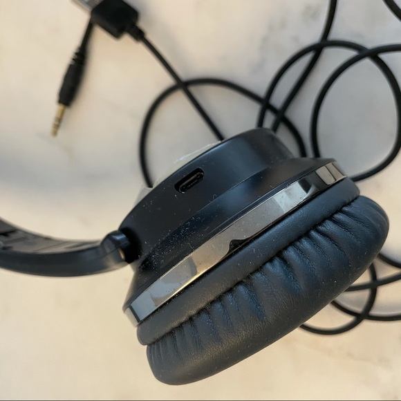 FLIPS headphones 🎧 - Picture 4 of 9